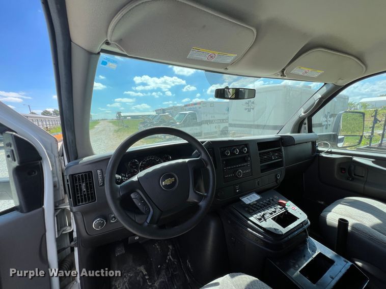 image for item JX9465 2014 Chevrolet Express G3500  ambulance