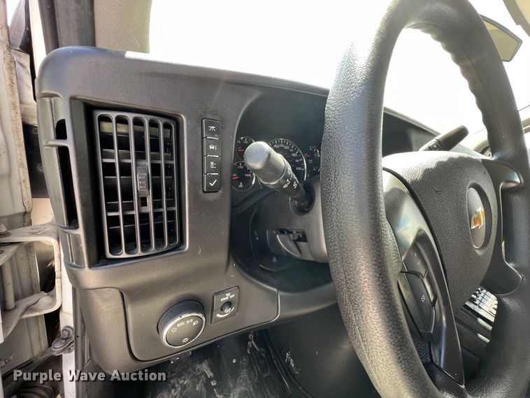 image for item JX9465 2014 Chevrolet Express G3500  ambulance