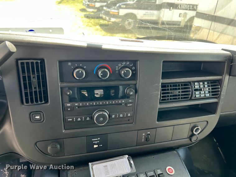 image for item JX9465 2014 Chevrolet Express G3500  ambulance