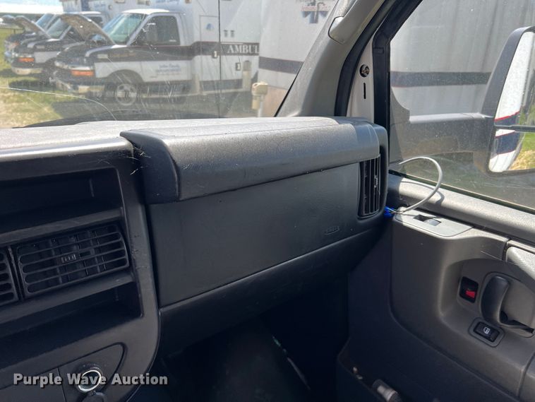 image for item JX9465 2014 Chevrolet Express G3500  ambulance