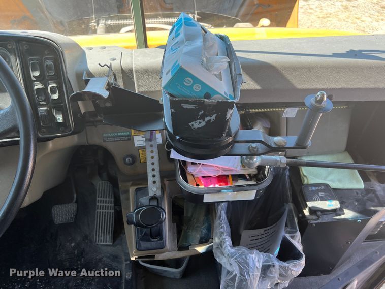 image for item JX9472 2007 Freightliner FS65  school bus