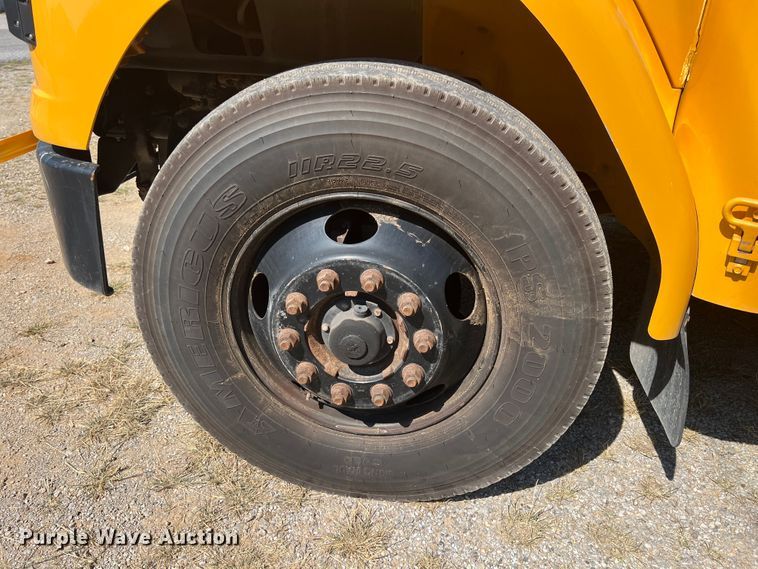 image for item JX9472 2007 Freightliner FS65  school bus