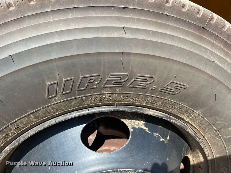 image for item JX9472 2007 Freightliner FS65  school bus