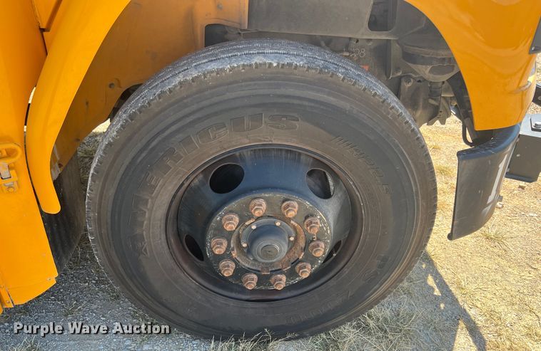 image for item JX9472 2007 Freightliner FS65  school bus