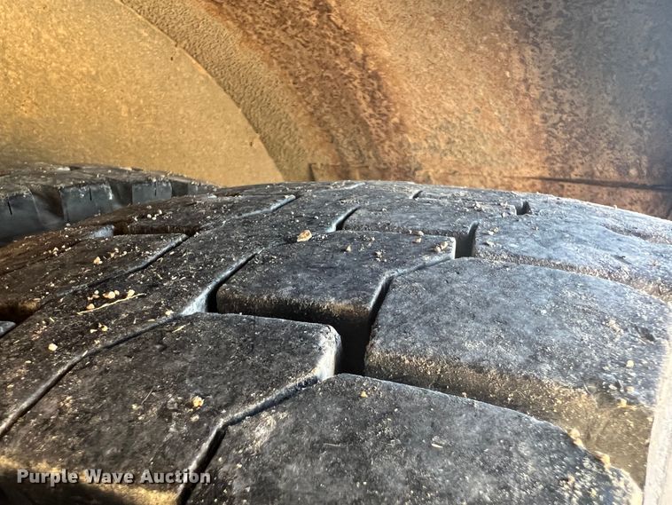 image for item JX9472 2007 Freightliner FS65  school bus