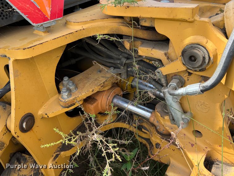 image for item JX9482 1998 New Holland 555E  backhoe