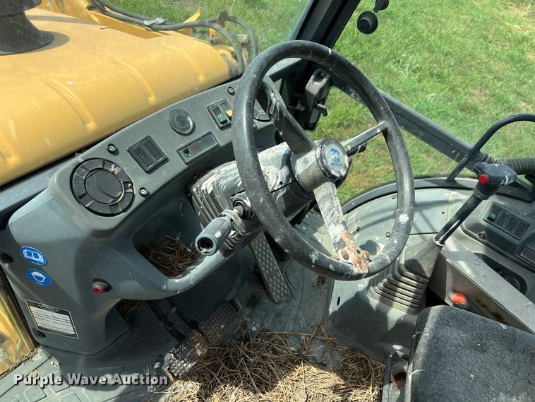 image for item JX9482 1998 New Holland 555E  backhoe