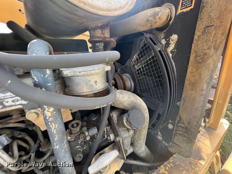 image for item JX9482 1998 New Holland 555E  backhoe