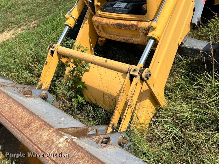 image for item JX9483 1997 New Holland 555E  backhoe