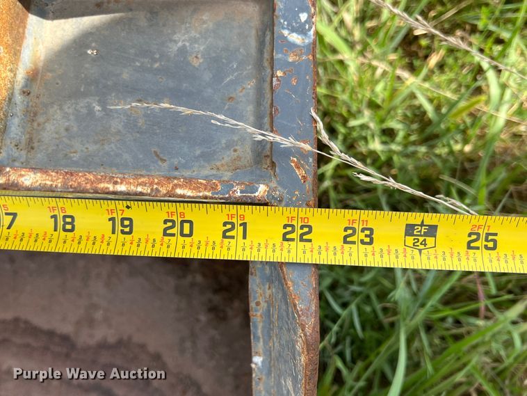 image for item JX9483 1997 New Holland 555E  backhoe