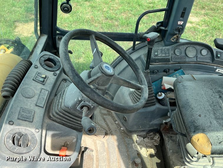 image for item JX9483 1997 New Holland 555E  backhoe