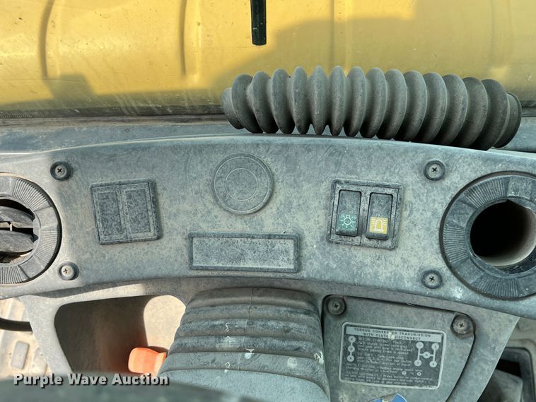 image for item JX9483 1997 New Holland 555E  backhoe