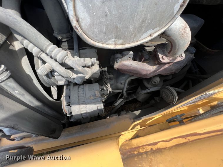 image for item JX9483 1997 New Holland 555E  backhoe