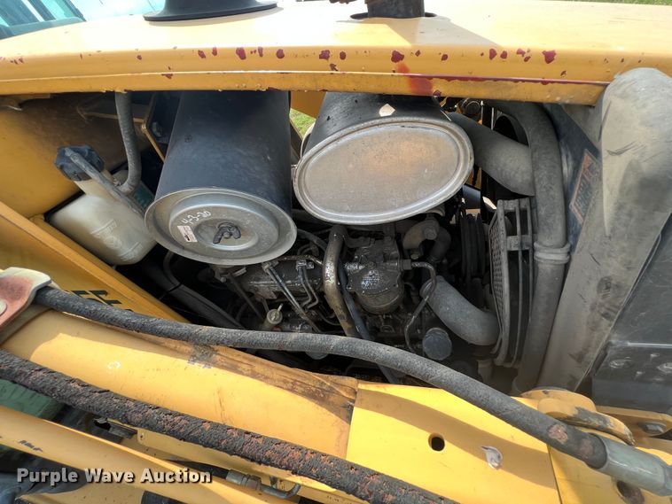 image for item JX9483 1997 New Holland 555E  backhoe