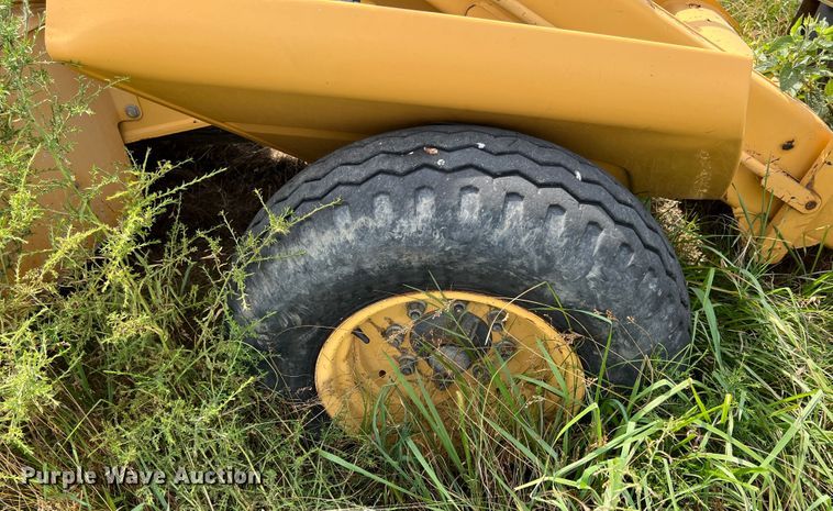 image for item JX9483 1997 New Holland 555E  backhoe