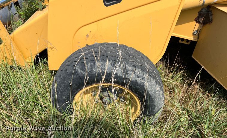 image for item JX9483 1997 New Holland 555E  backhoe