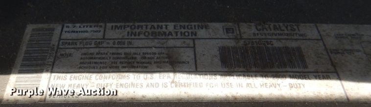 image for item JY9677 2000 GMC Savana 3500  box truck