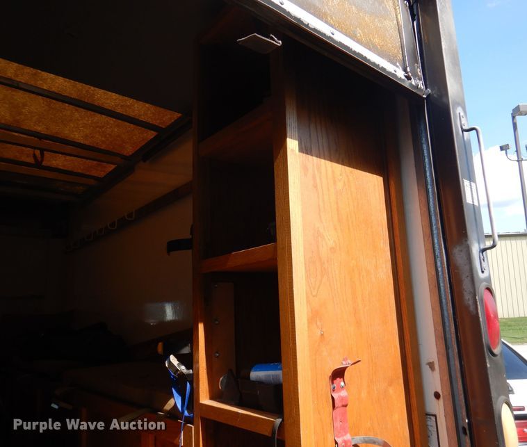 image for item JY9677 2000 GMC Savana 3500  box truck