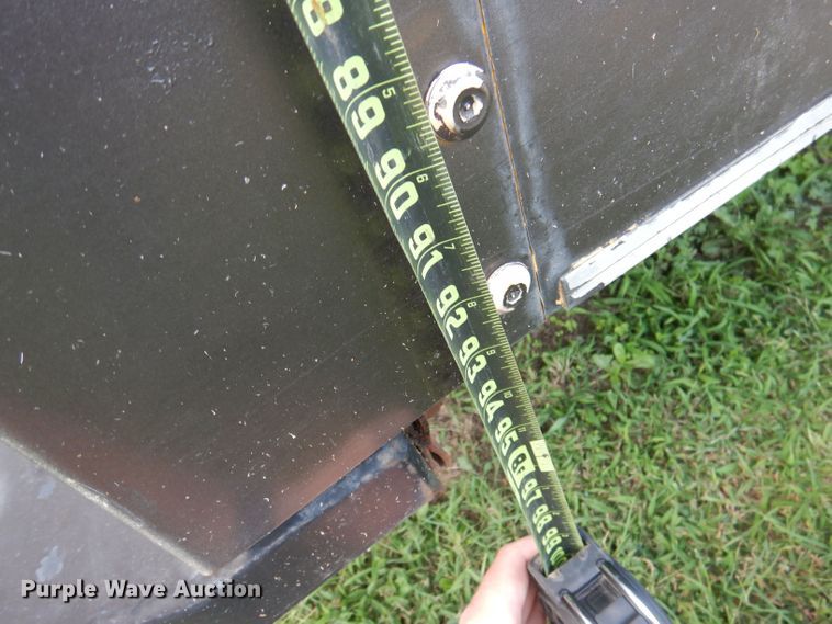 image for item JY9677 2000 GMC Savana 3500  box truck