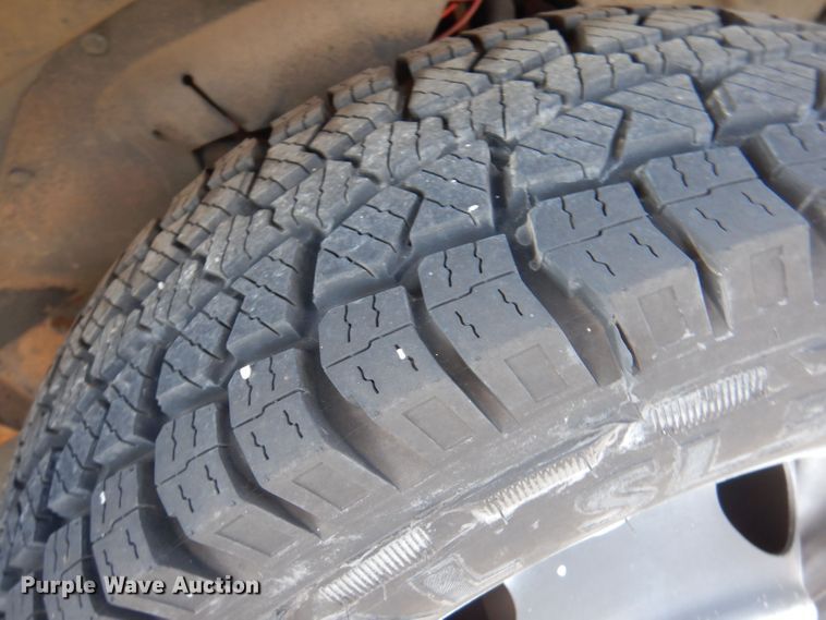 image for item JY9677 2000 GMC Savana 3500  box truck