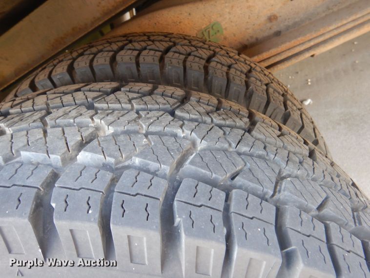 image for item JY9677 2000 GMC Savana 3500  box truck