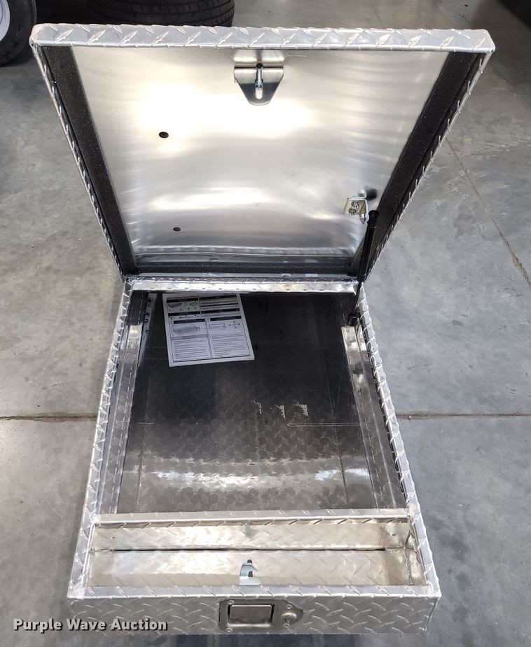 image for item JZ9204 (2) Ranger toolboxes