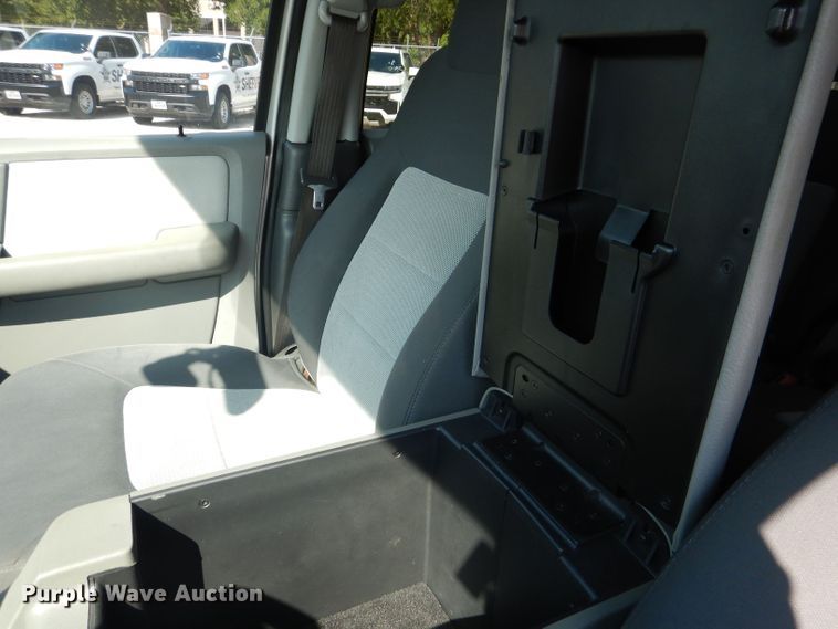 image for item KC9740 2004 Ford Expedition  SUV