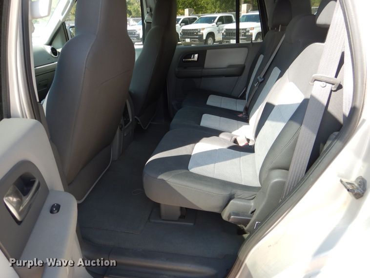 image for item KC9740 2004 Ford Expedition  SUV