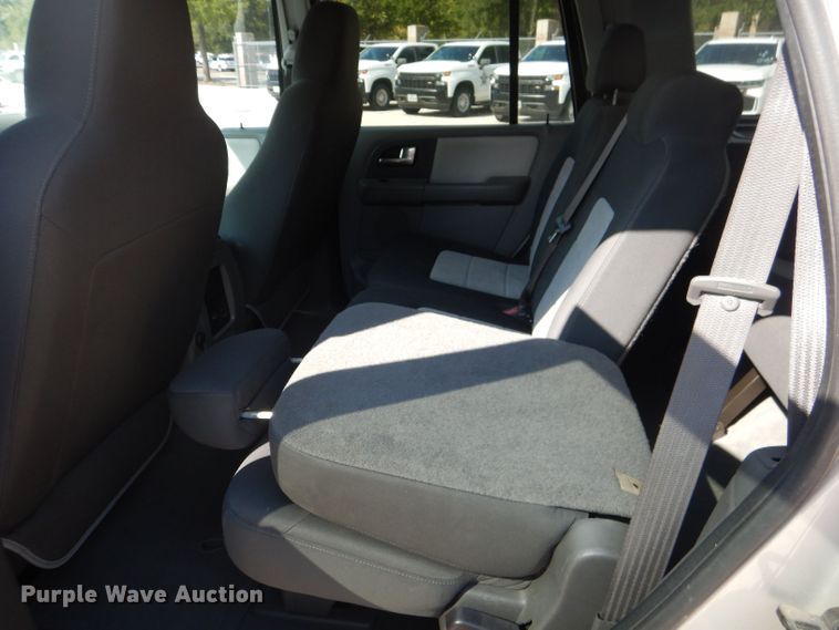 image for item KC9740 2004 Ford Expedition  SUV