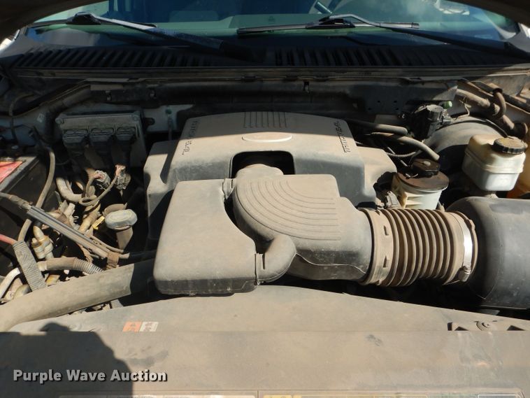 image for item KC9740 2004 Ford Expedition  SUV