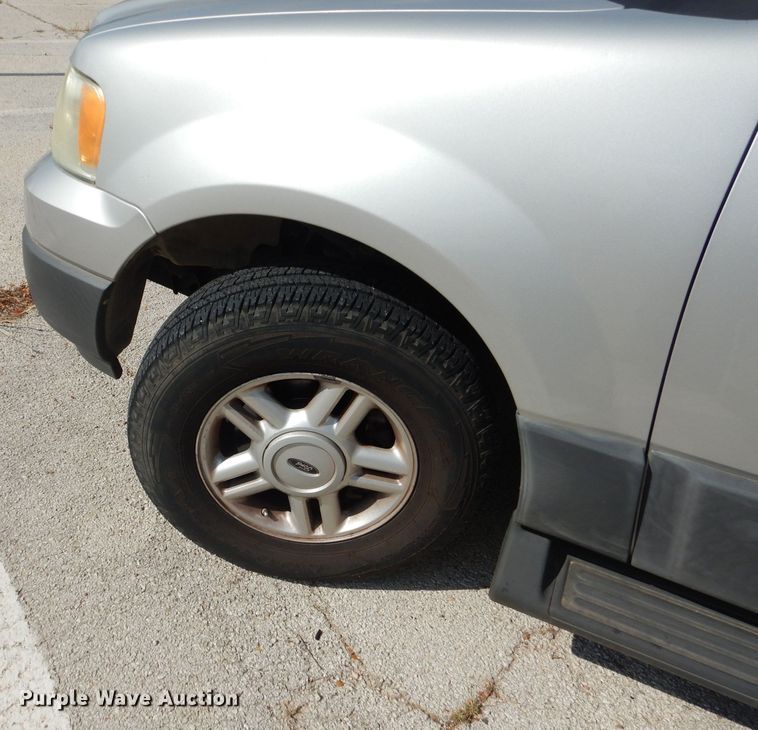 image for item KC9740 2004 Ford Expedition  SUV