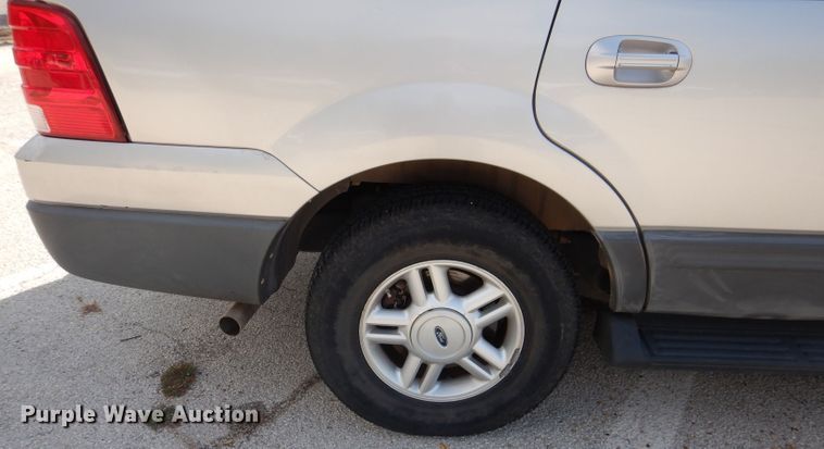 image for item KC9740 2004 Ford Expedition  SUV