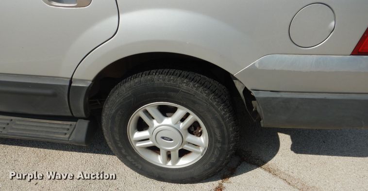 image for item KC9740 2004 Ford Expedition  SUV