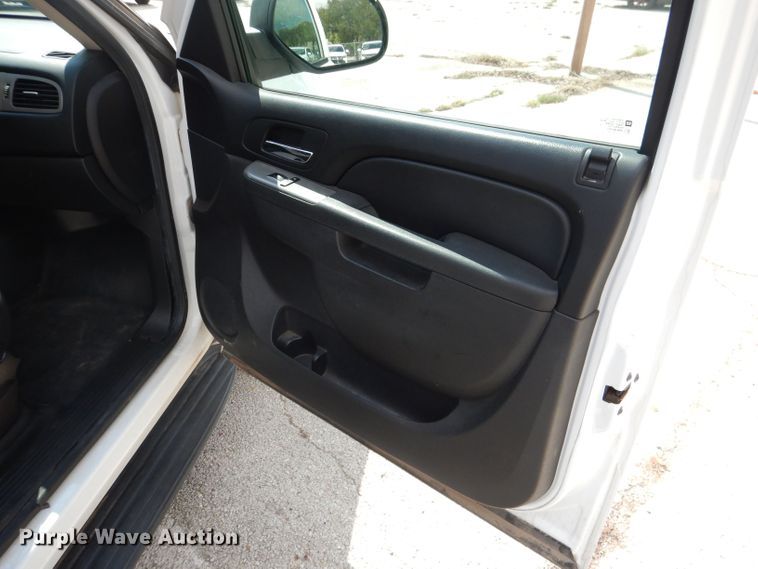 image for item KC9744 2013 Chevrolet Tahoe Police  SUV