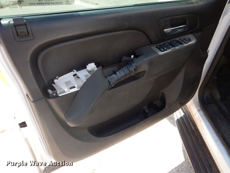 image for item KC9746 2013 Chevrolet Tahoe Police  SUV