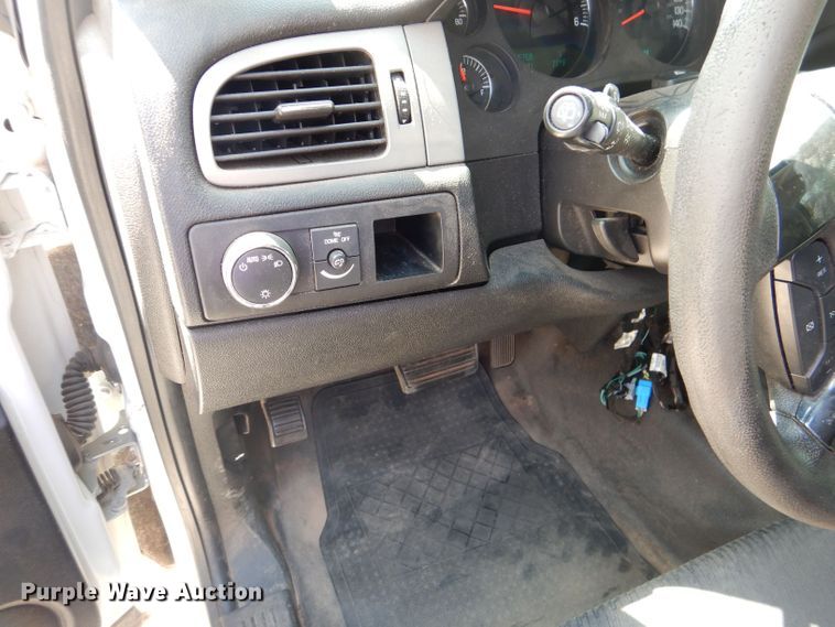 image for item KC9746 2013 Chevrolet Tahoe Police  SUV