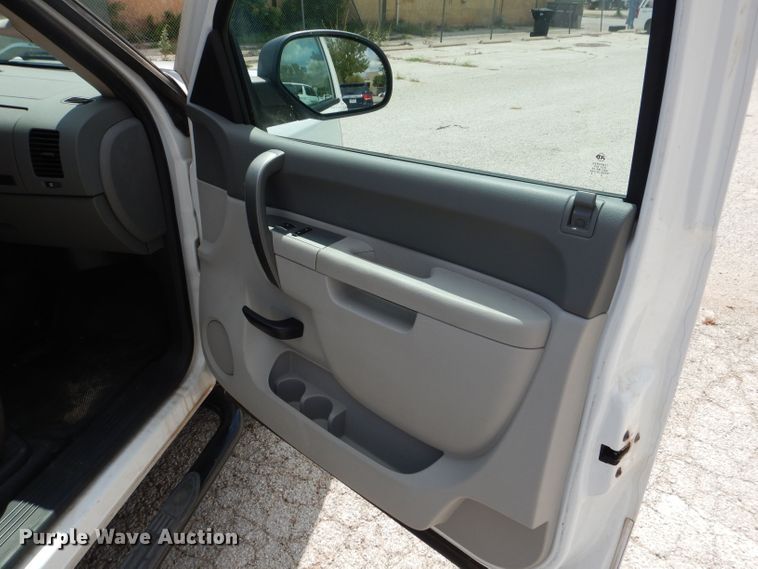 image for item KC9748 2012 Chevrolet Silverado 1500  Crew Cab pickup truck