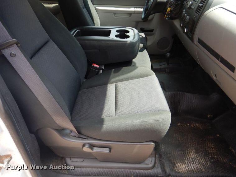 image for item KC9748 2012 Chevrolet Silverado 1500  Crew Cab pickup truck