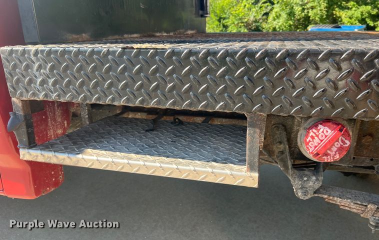 image for item KC9815 1988 Ford F250  flatbed pickup truck