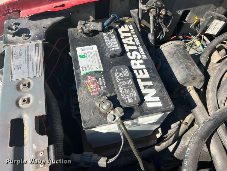 image for item KC9815 1988 Ford F250  flatbed pickup truck