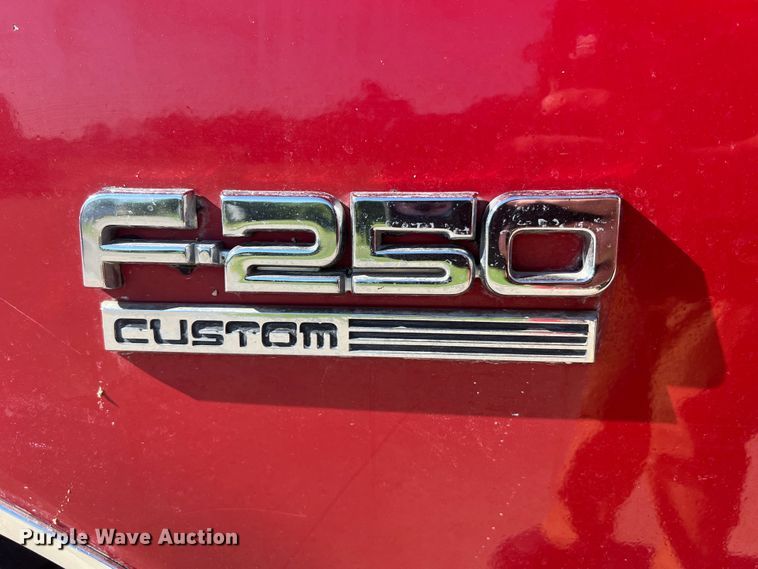 image for item KC9815 1988 Ford F250  flatbed pickup truck