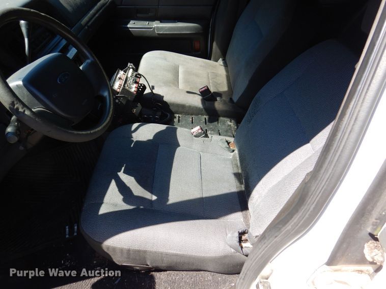 image for item KF9579 2007 Ford Crown Victoria Police Interceptor