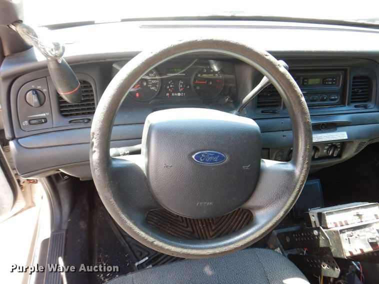 image for item KF9579 2007 Ford Crown Victoria Police Interceptor
