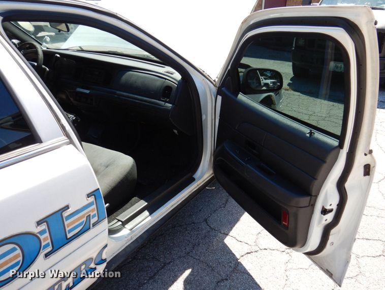 image for item KF9579 2007 Ford Crown Victoria Police Interceptor