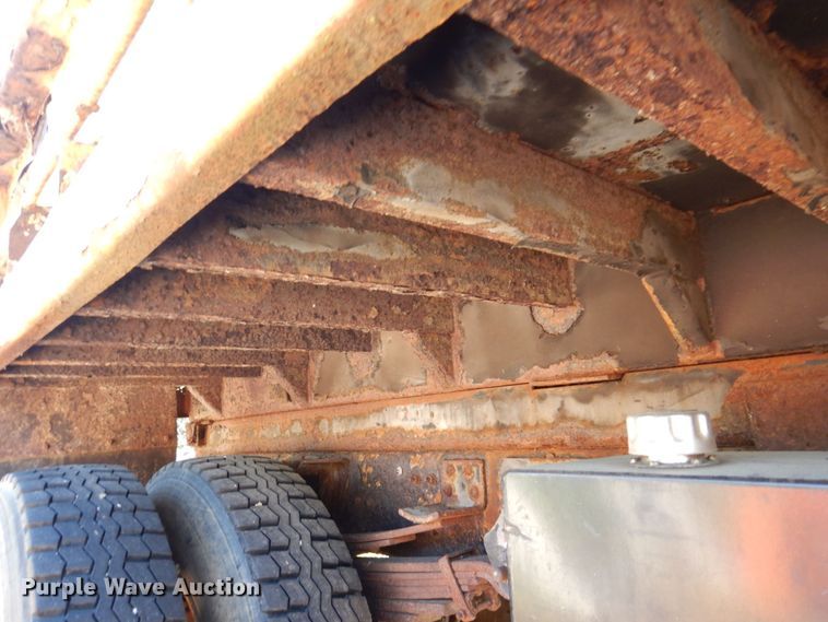 image for item KF9583 1999 GMC C8500  dump truck