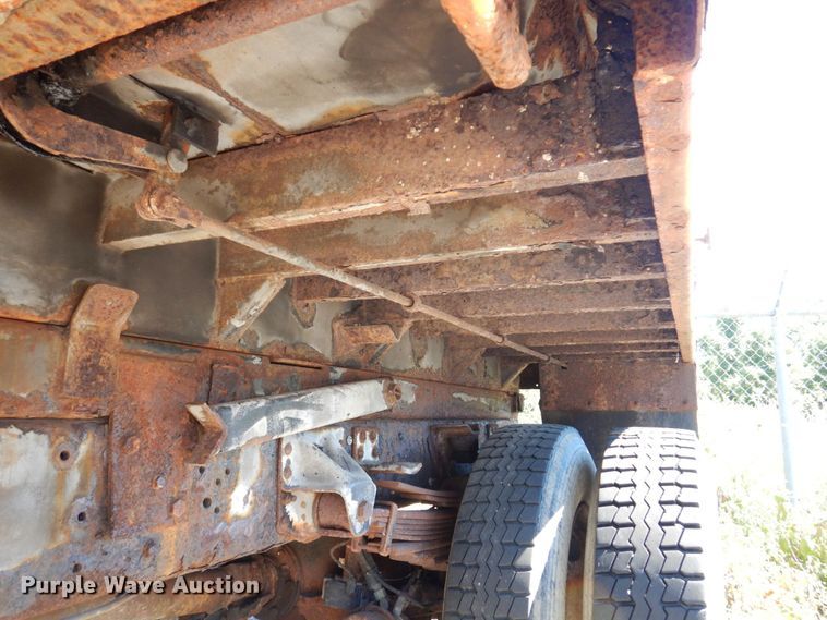 image for item KF9583 1999 GMC C8500  dump truck