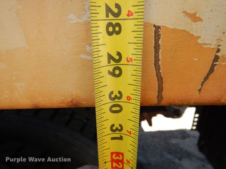 image for item KF9583 1999 GMC C8500  dump truck