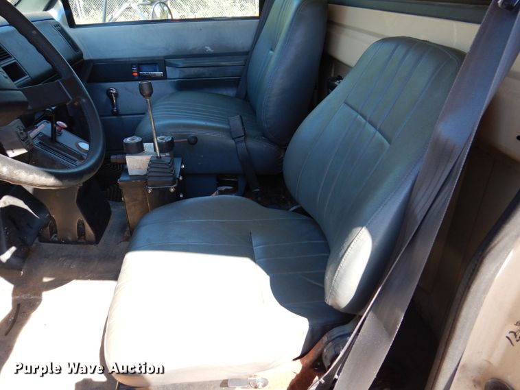 image for item KF9583 1999 GMC C8500  dump truck