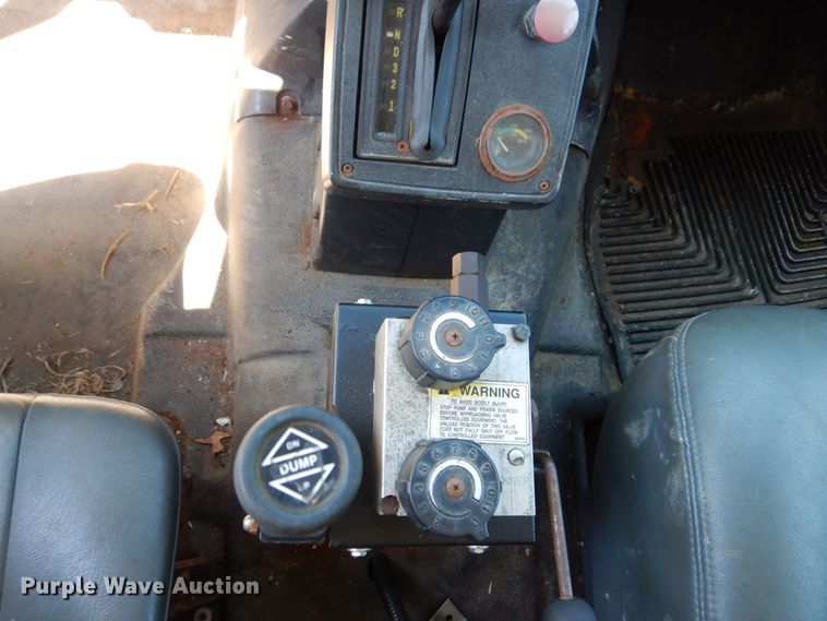 image for item KF9583 1999 GMC C8500  dump truck