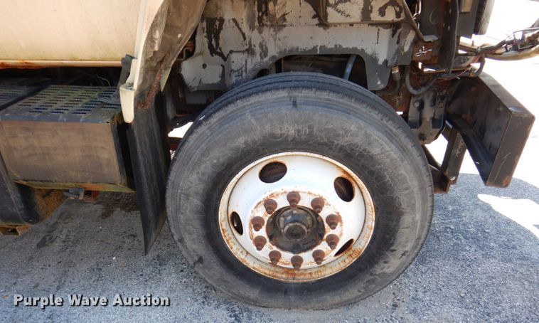 image for item KF9583 1999 GMC C8500  dump truck